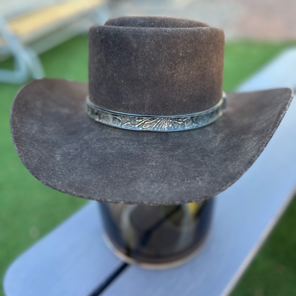 Stetson Revenger size 7 chocolate color